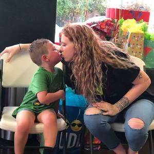 Meet your Posher, Hailey